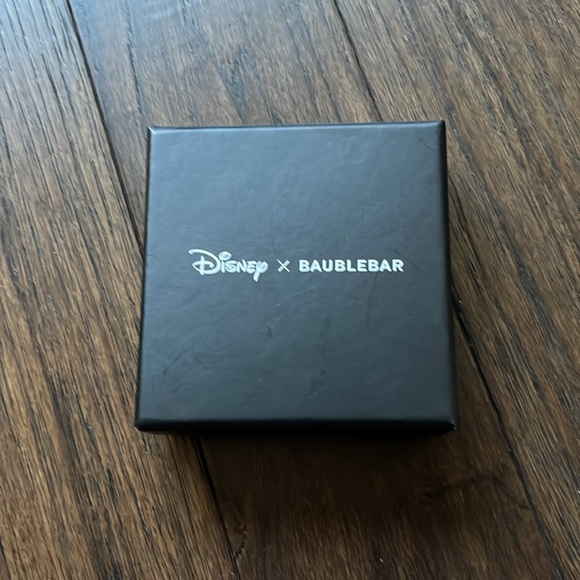 NIB Disney baublebar earrings - Picture 2 of 4